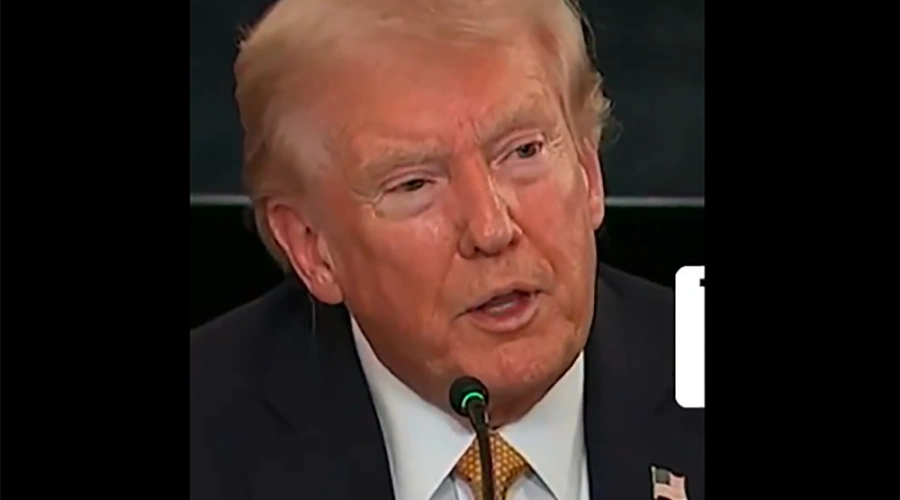 "Quiet, Piggy!" Bentak Trump pada Reporter yang Mewawancarainya terkait Berkas Epstein